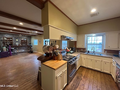 142 West Park N, Duncan, MS 38740 - photo 2