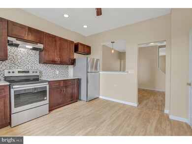 29 N 3rd St, Womelsdorf, PA 19567 - photo 5