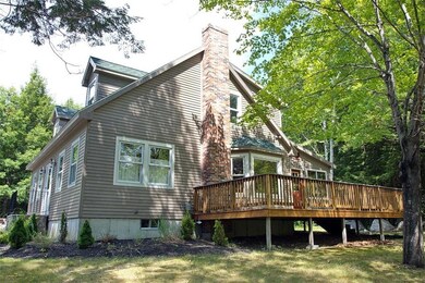 11'x26' deck right off the kitchen.