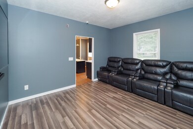 521 Cass St-106