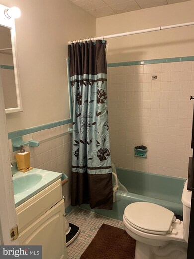 12903 Forest View Dr, Beltsville, MD 20705 - photo 5