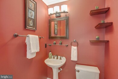 12622 Plow Ct, Fairfax, VA 22030 - photo 6