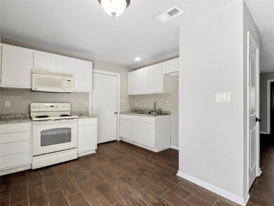 1025 W Oak St, Weatherford, TX 76086 - photo 7