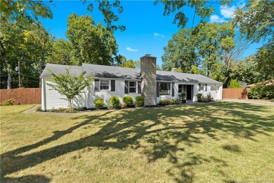 905 Sycamore Dr, Jeffersonville, IN 47130 - photo 3