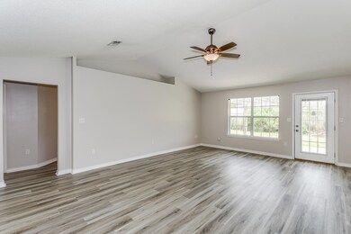 10029 Parker Lake Cir Navarre-large-010-