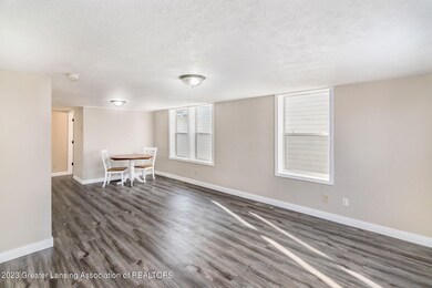 (5) 618 N. FRANCIS AVE. Dining Room