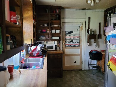 213 Shelbyville Mills Rd, Shelbyville, TN 37160 - photo 3