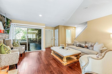 8 Remove objects in blue