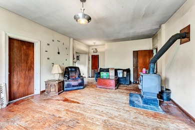 123 Sexton Ln, Clinton, TN 37716 - photo 5