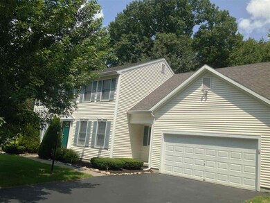 17 Eileen Ln, Glenmont, NY 12077 - photo 2