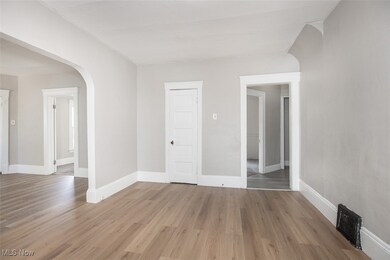 844 E 154th St, Cleveland, OH 44110 - photo 7