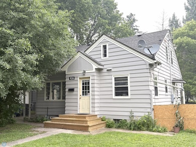 826 10th Ave S, Moorhead, MN 56560 - photo 2