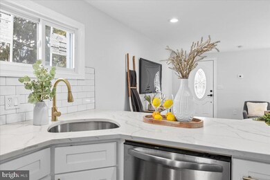 3006 Rosekemp Ave, Baltimore, MD 21214 - photo 2