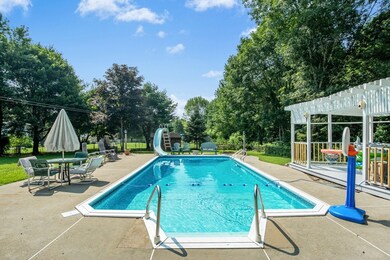 255 Carpenter Hill Rd, Charlton, MA 01507 - photo 2