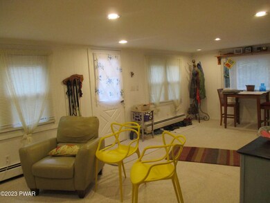 102 Cougar Ct, Dingmans Ferry, PA 18328 - photo 5