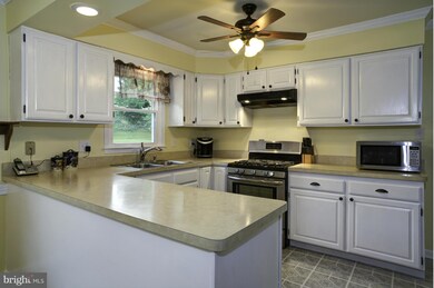 15538 Vint Hill Rd, Gainesville, VA 20155 - photo 6