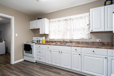 553 Polly Reed Rd, Center Point, AL 35215 - photo 7