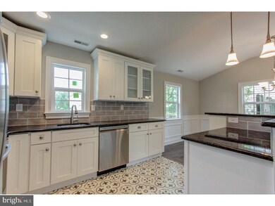 30 Azalea Ln, Levittown, PA 19055 - photo 7