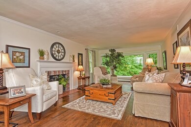 4 Mohawk St, Medfield, MA 02052 - photo 6