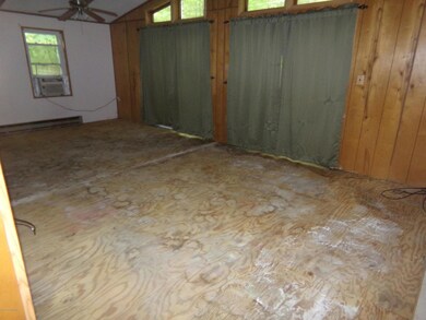 1082 Maple Lake Dr, Bushkill, PA 18324 - photo 6