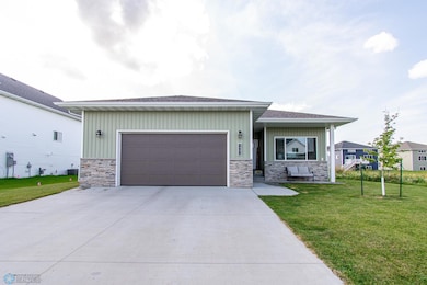 7401 27th St S, Fargo, ND 58104 - photo 2