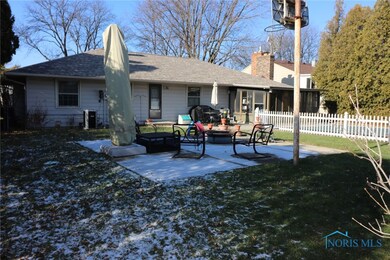 BASKETBALL PAD or ADDITIONAL PATIO PAD