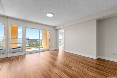 Country Club Village 4 unit 2011, Honolulu, HI 96818 - photo 6