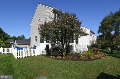 10054 Dragoon Guards Ct, Bristow, VA 20136 - photo 2