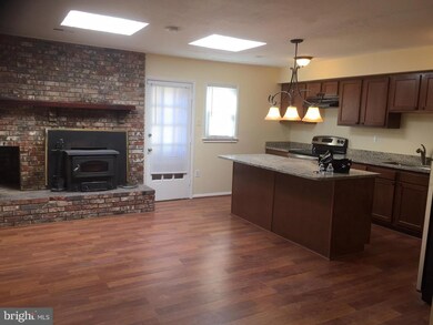 3765 Port Hope Point, Triangle, VA 22172 - photo 4