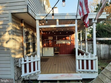 19628 Wootton Ave, Poolesville, MD 20837 - photo 3