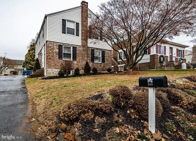 210 E Dutton Mill Rd, Brookhaven, PA 19015 - photo 2