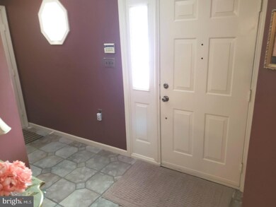 114 Lakebridge Dr, Woodbury, NJ 08096 - photo 2