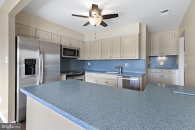 546 Riviera Dr unit B, Joppa, MD 21085 - photo 7