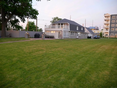 1704 Cass Lake Front Rd, Keego Harbor, MI 48320 - photo 5