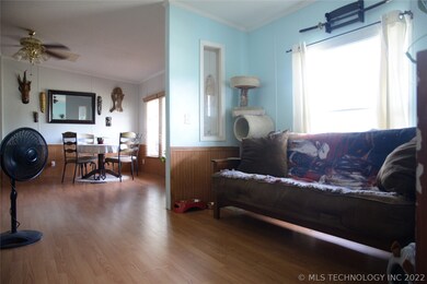 1122 W Main St, Beggs, OK 74421 - photo 6