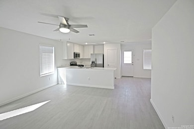 1808 Stonechat, Canyon Lake, TX 78130 - photo 3