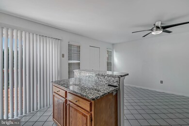 2725 Sweet Clover Ct, Silver Spring, MD 20904 - photo 7