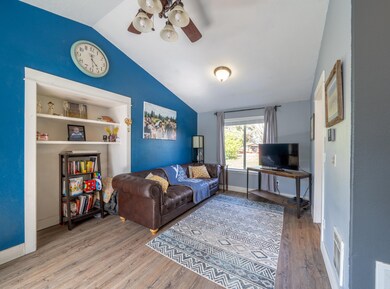 2026 SW 27th St, Redmond, OR 97756 - photo 7