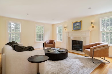 38 Fuller Brook Rd, Wellesley, MA 02482 - photo 5