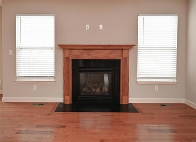 2037 Briarbend Ct, Maryville, IL 62062 - photo 4