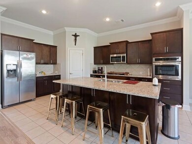 Spacious kitchen