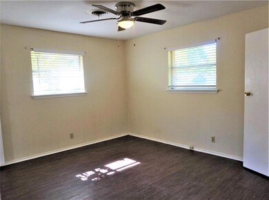 604 Verna Ln, Denison, TX 75020 - photo 6