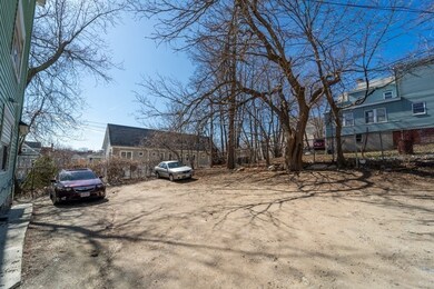 217 Beacon St, Worcester, MA 01610 - photo 4