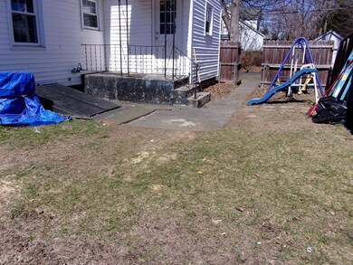 18 1/2 Malone Ave, Westfield, MA 01085 - photo 5