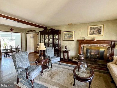 123 Cedar Dr, Doylestown, PA 18901 - photo 6