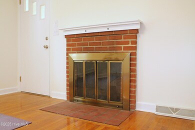 496 Holly Grove School Rd, West End, NC 27376 - photo 6