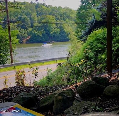 931 Ledgedale Rd, Lake Ariel, PA 18436 - photo 4