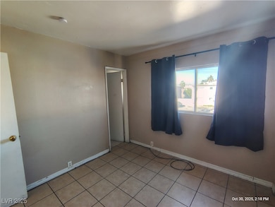 2929 Elm Ave unit 4, Las Vegas, NV 89101 - photo 6