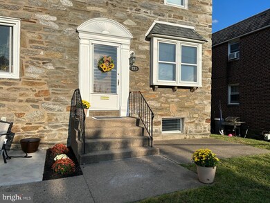 221 Wilde Ave, Drexel Hill, PA 19026 - photo 2