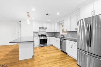 71 Unit A Saint Marys Place unit 2, Nutley Twp., NJ 07110 - photo 2